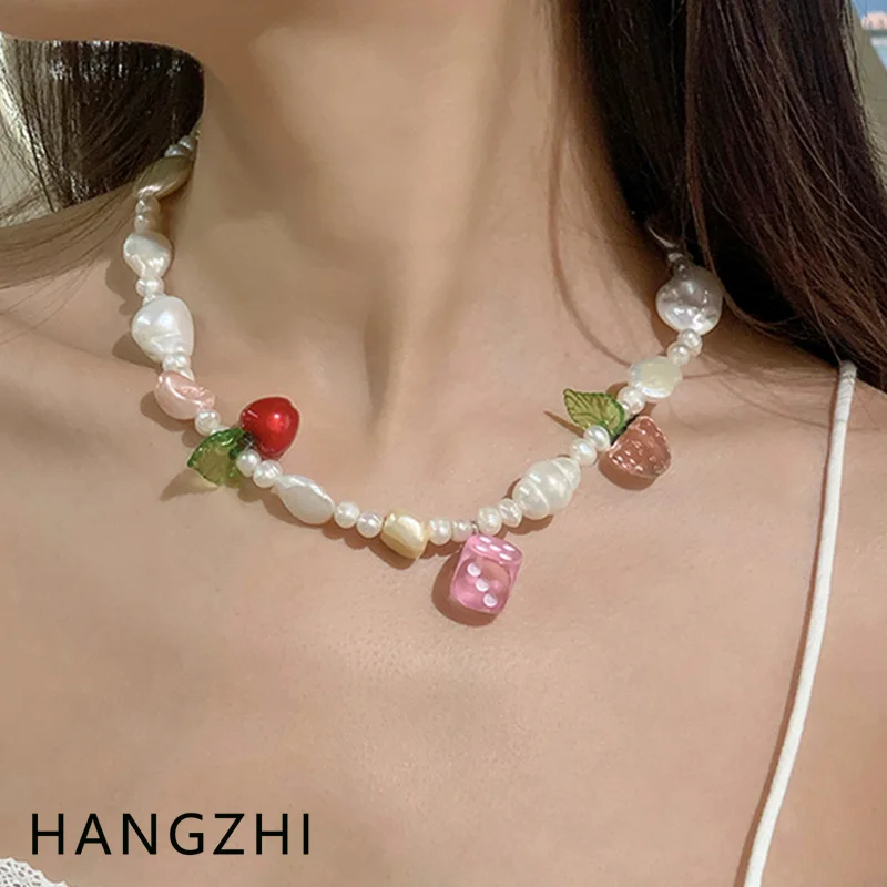 New Bohemia Strawberry Dice Irregular Freshwater Pearl Choker Clavicle Necklace for Women Girl Party Trendy Jewelry HANGZHI 2021