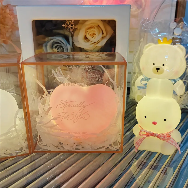 Night Light for Love Mini Heart Shape Lamp Cute Mini LED Desk Night Lamp Portable Bedside Lamp Small Desk Light Room Decor