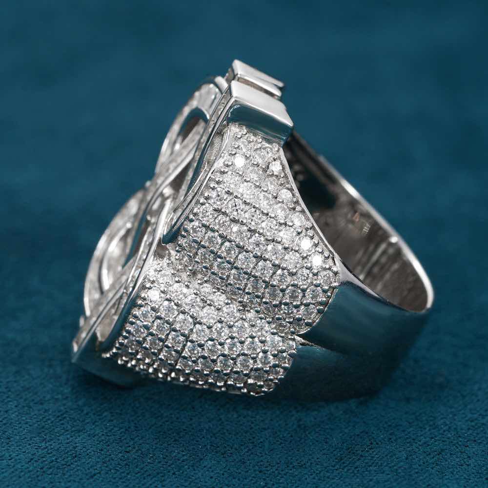 Iced out watch-Yika Jewelry