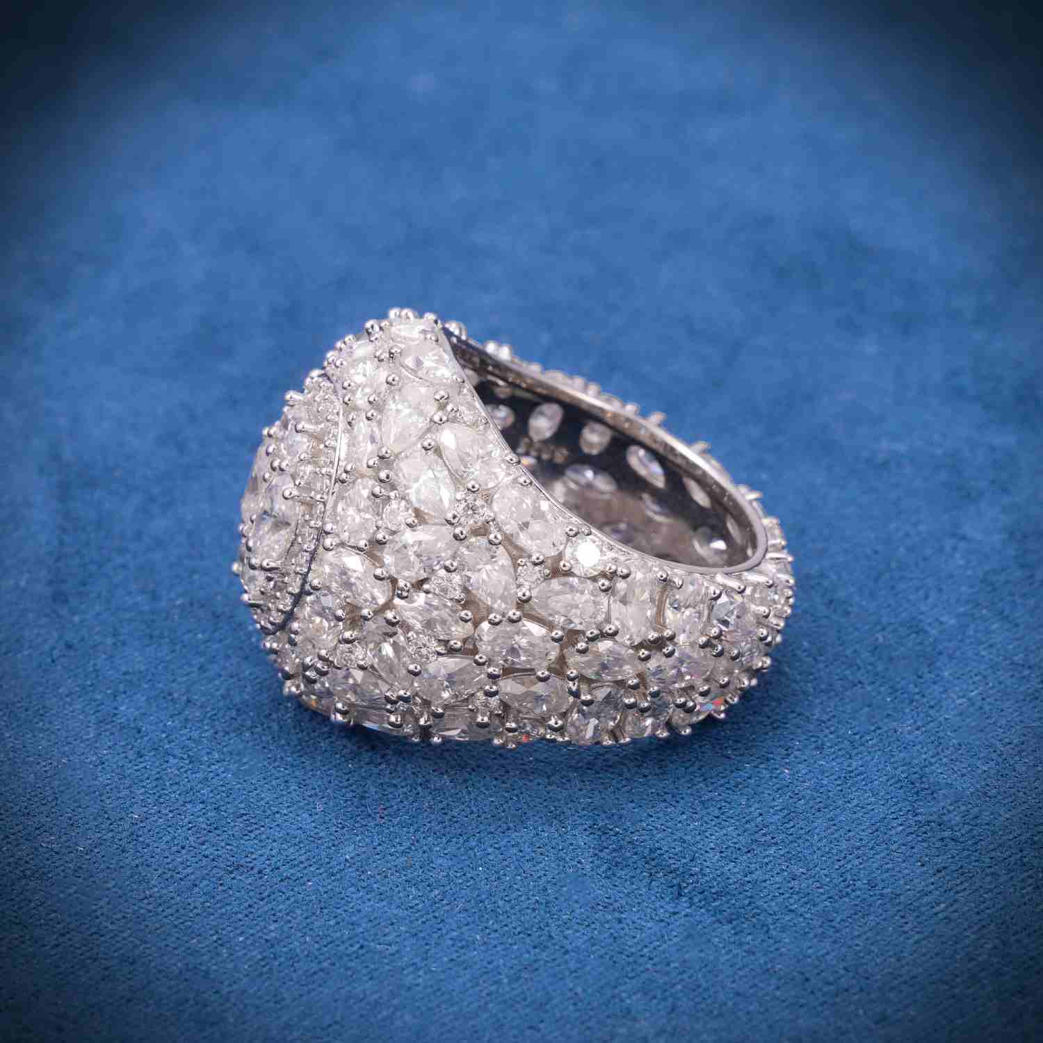 Iced out watch-Yika Jewelry