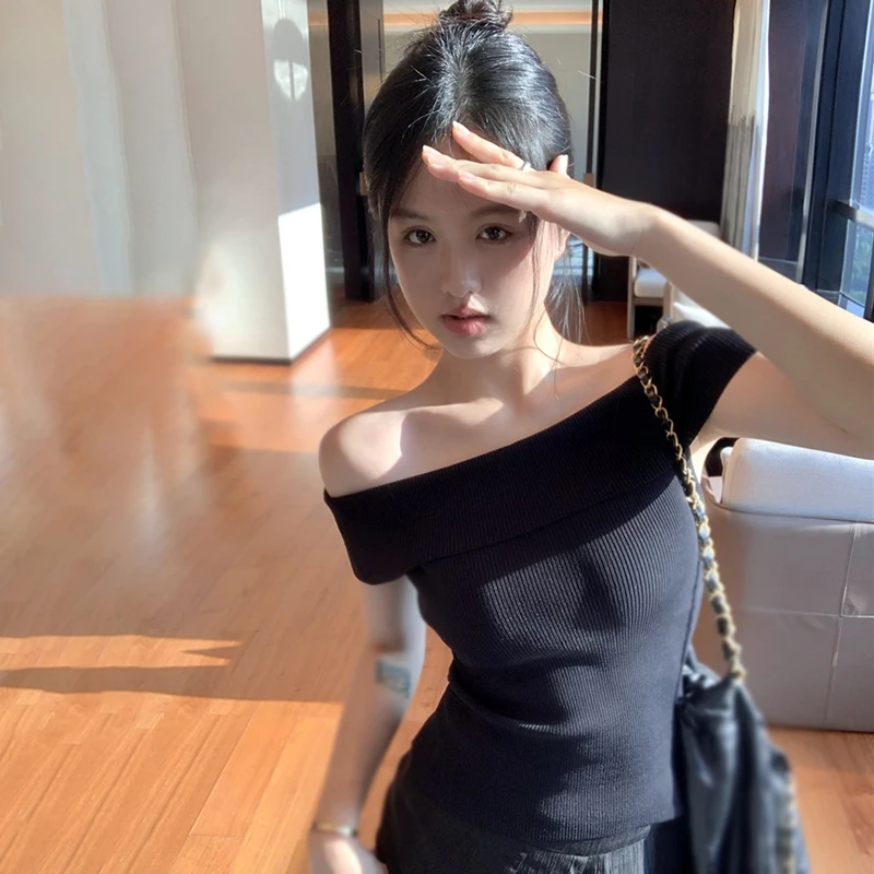 Women's Knitwear Icy Cool Silk Elegant Short Sleeves Straight Neck Off shoulder Slim Fitting Sexy T-shirts