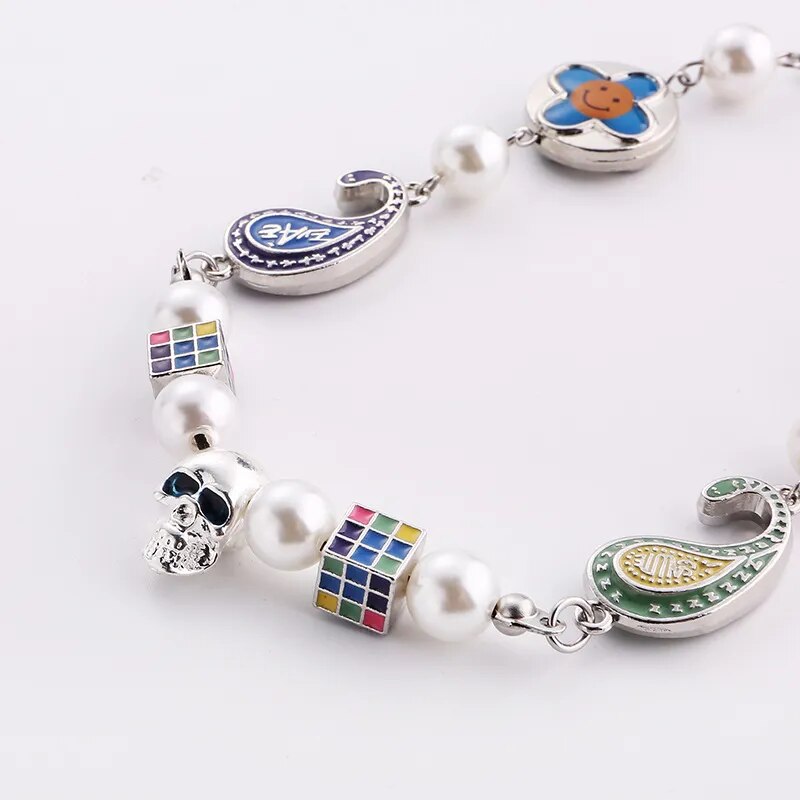 Fashion Petal Cross Wild Round Bead Skull Hip Hop Couple Necklace for Men and Women Hot Sale