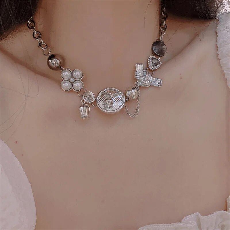 Black Leather Butterfly Love Heart Hollow Tassel Moon Star Necklace Trend Hip -hop Punk Y2K Clavicle Chain 2023 NEW INS