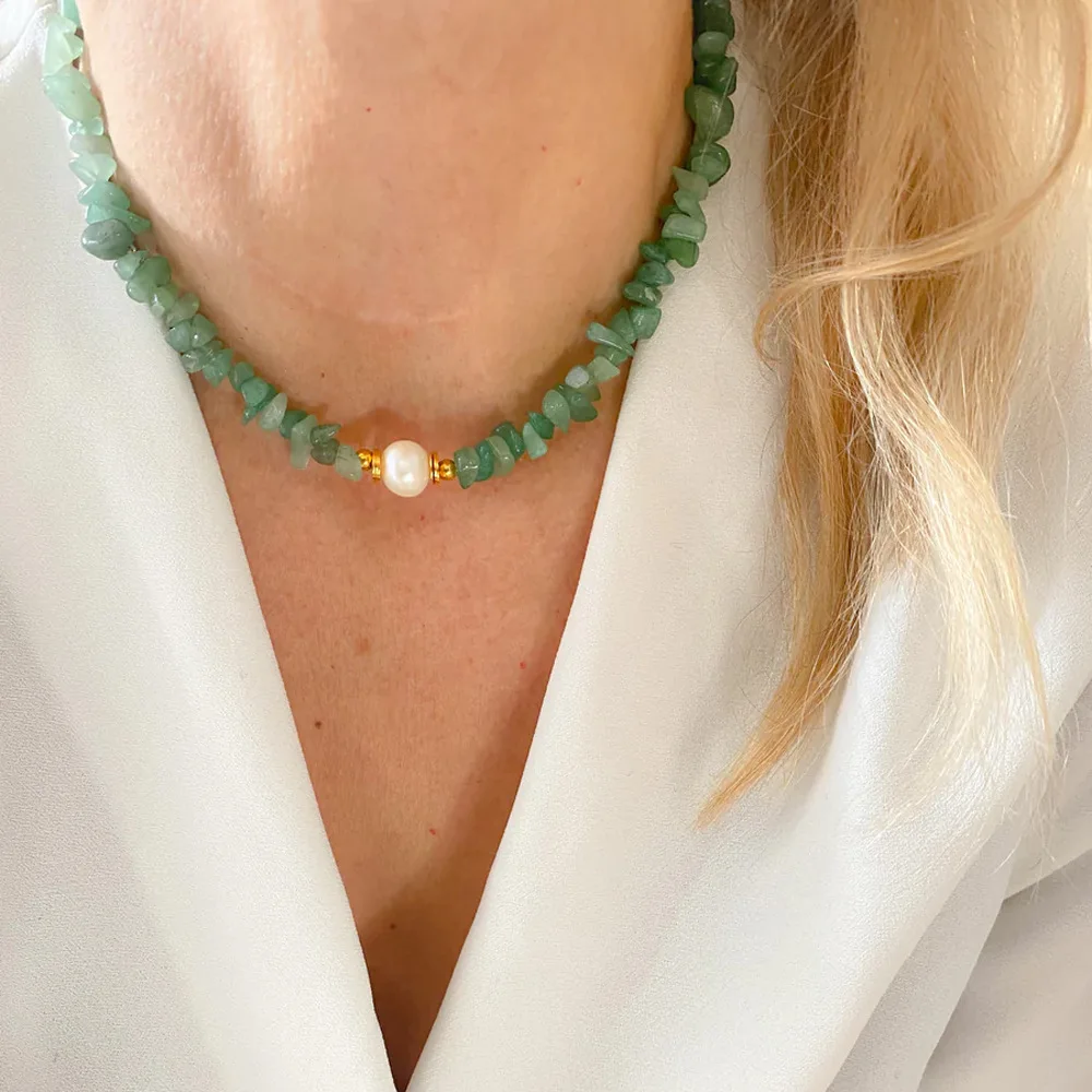 Women's handmade pink colorful irregular gravel face necklace fashion style round stone jewelry banquet party trendy charm