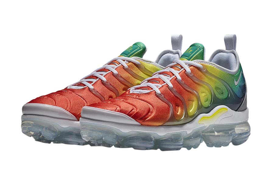 Nike Air VaporMax Plus Rainbow 924453-103