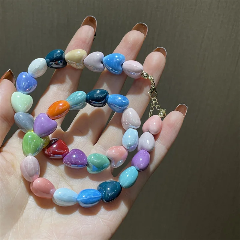 New Fashion Multicolor Ceramics Heart Beaded Necklace for Women Sweet Charm Love Clavicle Chain Jewelry Wholesale Ornamnet Gift