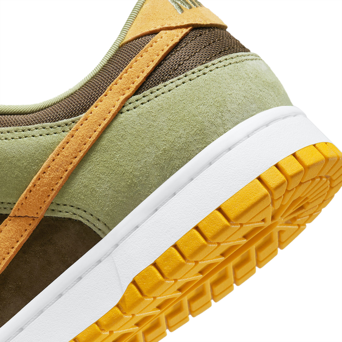 Nike Dunk Low Dusty Olive DH5360-300