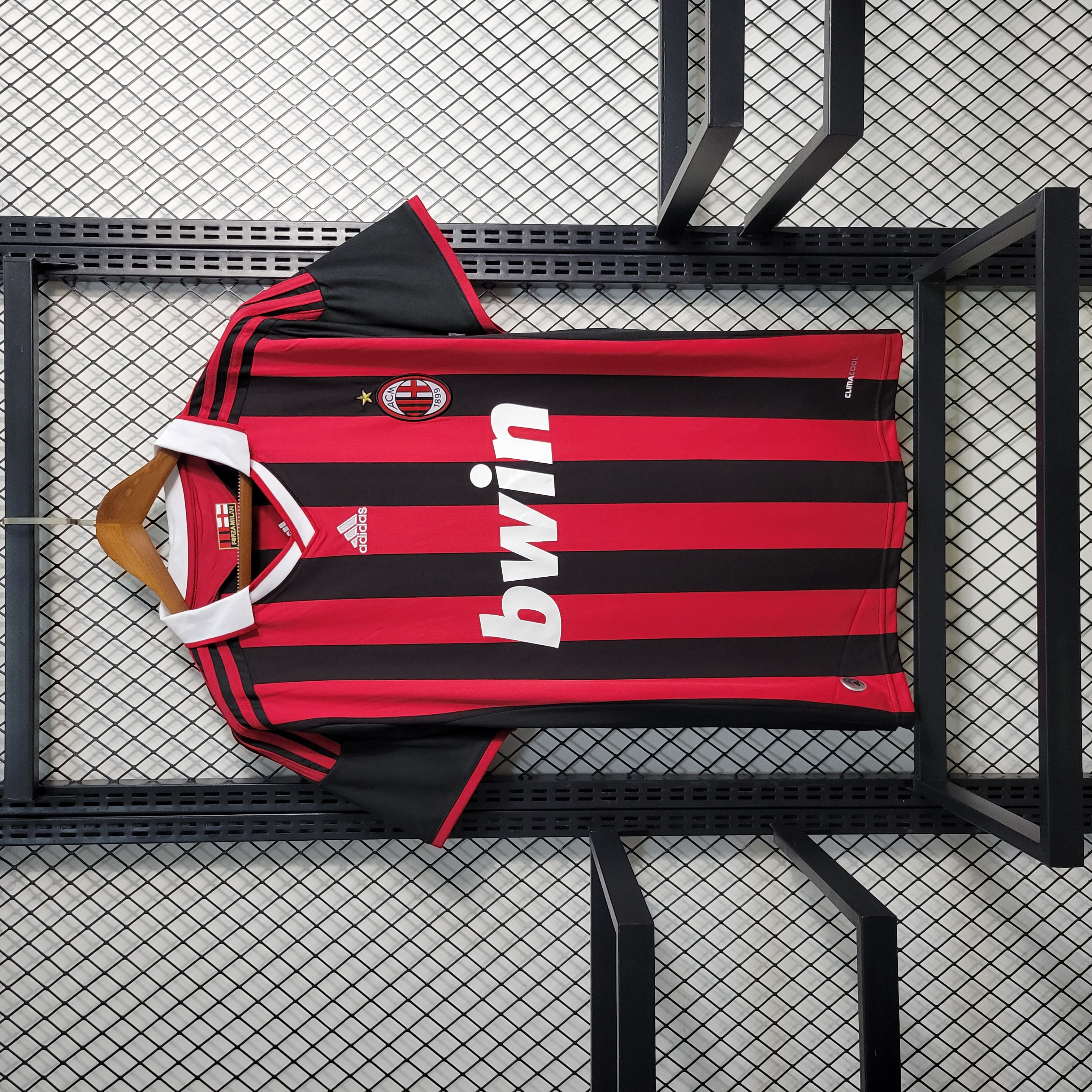 Retro AC Milan 2009-10 Home Stadium Jersey111