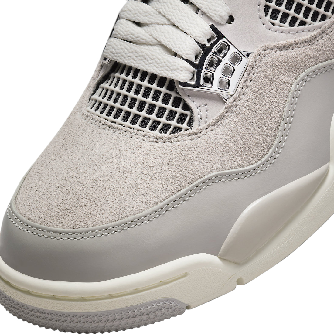 Air Jordan 4 WMNS Frozen Moments