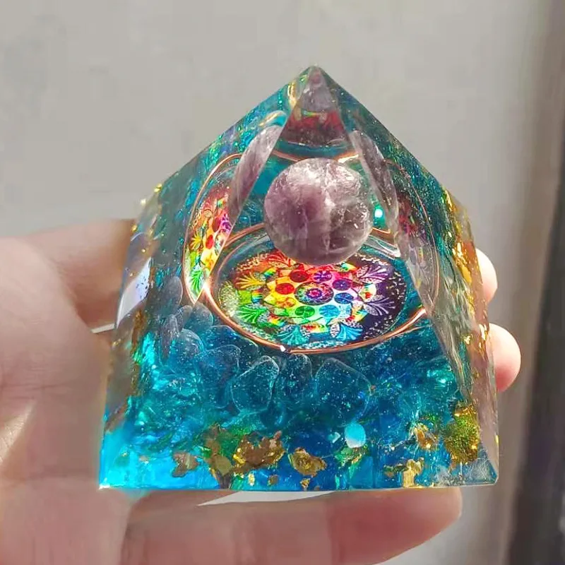 6cm Modern High-end Pyramid Office Bedroom Decorations Simple Chinese Personalized Handicrafts Car Decorations