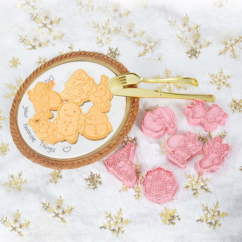 6pcs/set Christmas Biscuits Mold Xmas Tree Snowman Cookie Plunger Cutter Biscuit Molds Fondant Cake Baking Mould Decorating Tool