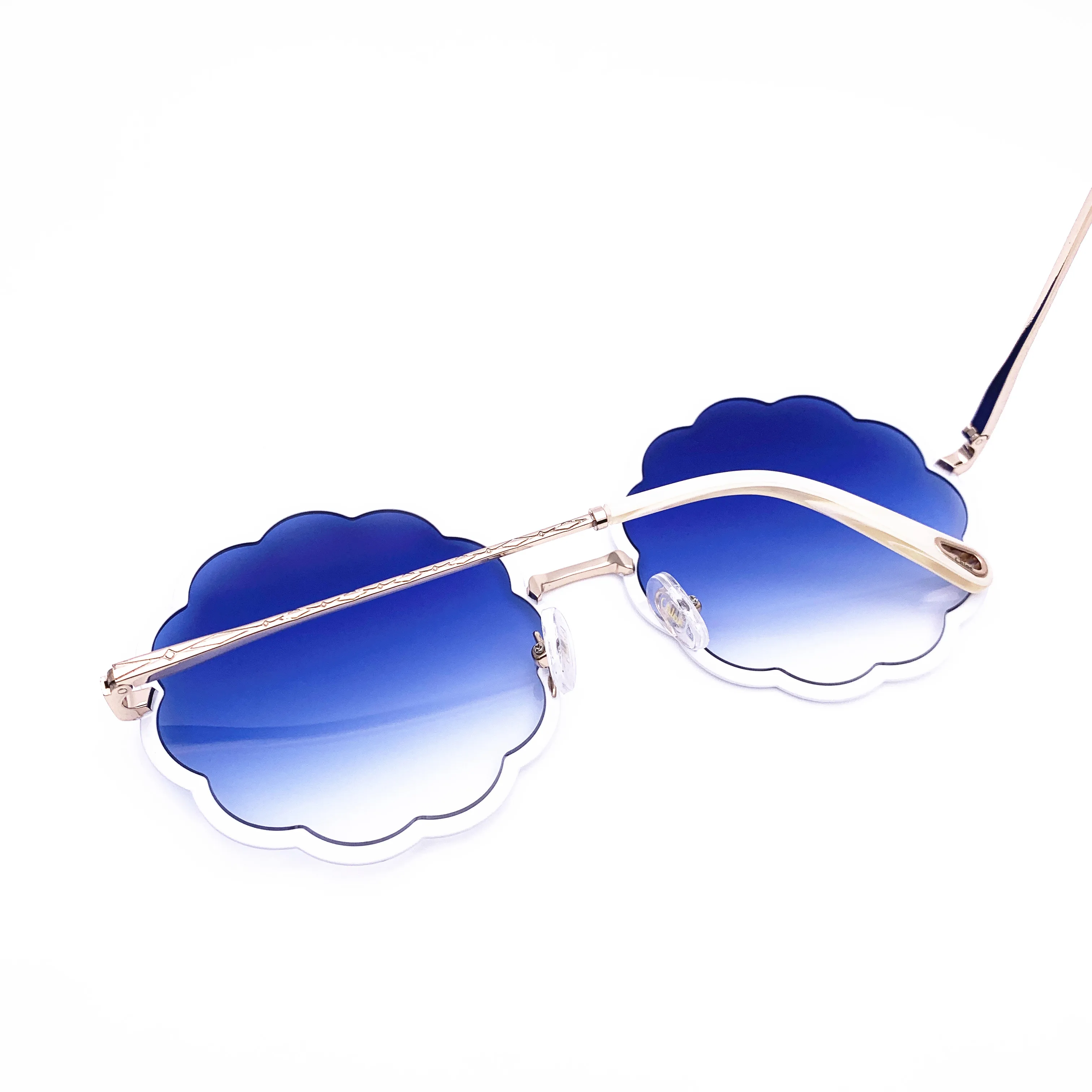 Belight Optical Brand Design Women Flower Shape Cool Fashion  Purple UV400 Protection  Sunglasses with Case Oculos CE3103S