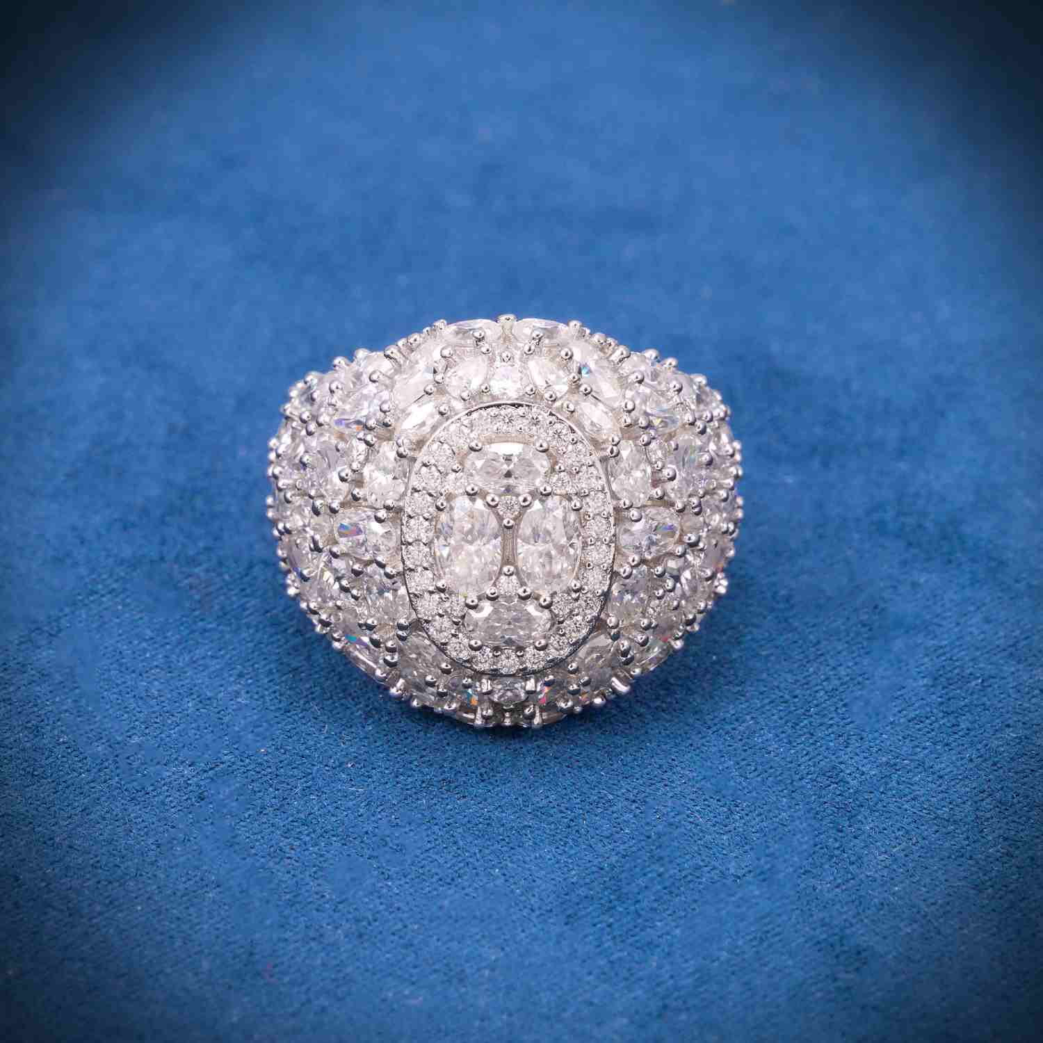 Iced out watch-Yika Jewelry