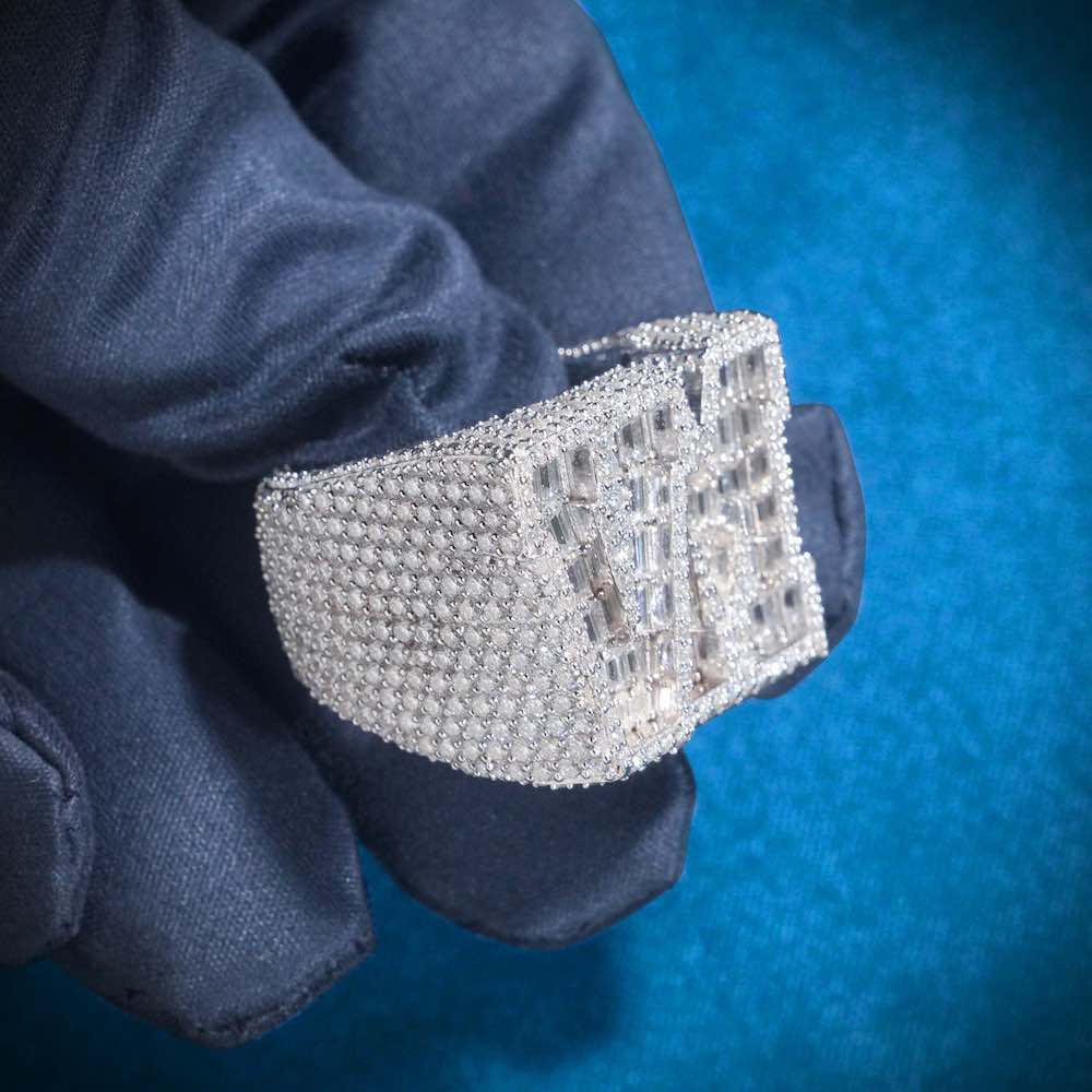 Iced out watch-Yika Jewelry