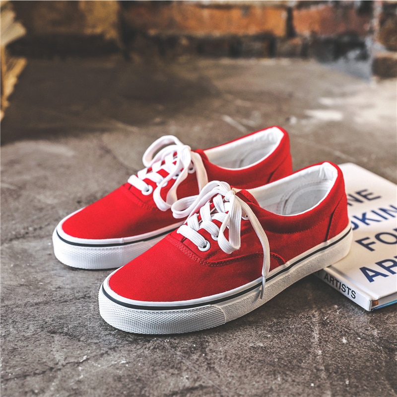 Unisex Canvas Sneakers Lace-Up Solid Color Vulcanized Shoes Wearable Skateboarding Boots Women Men Flat Shoes 35-44 New