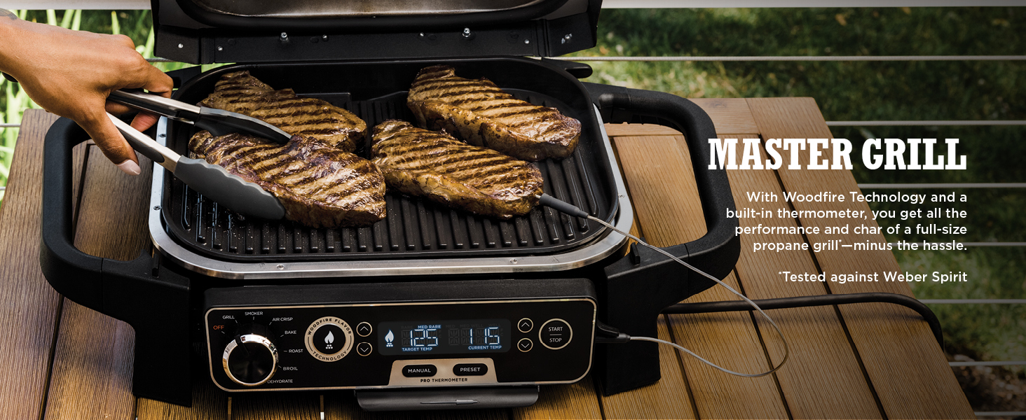 MASTER GRILL With Woodfire Technology and a built-in thermometer, you get all the performance 