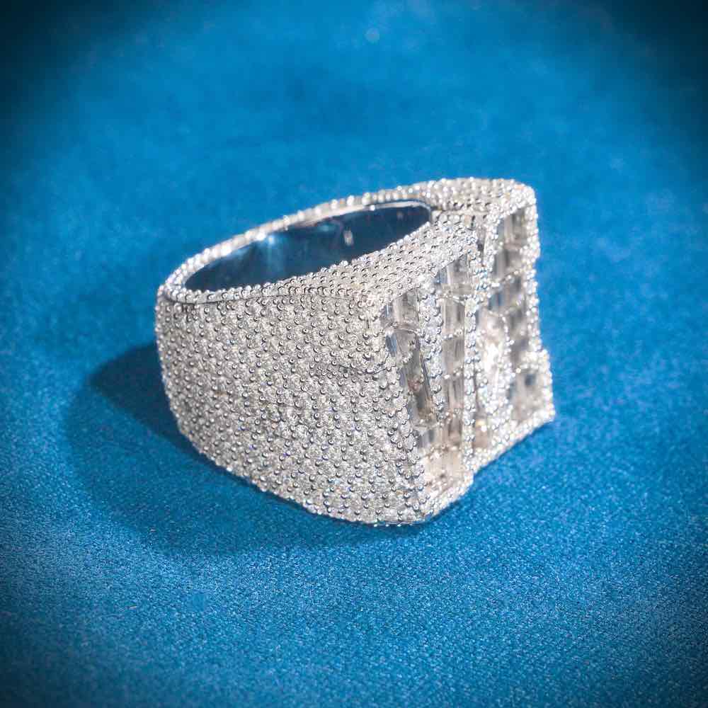 Iced out watch-Yika Jewelry