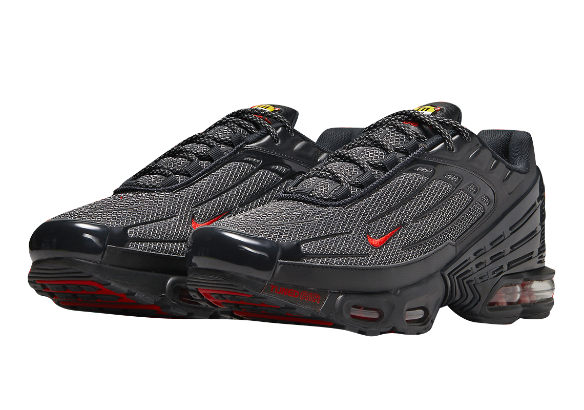 Nike Air Max Plus 3 Black Red DO6385-002