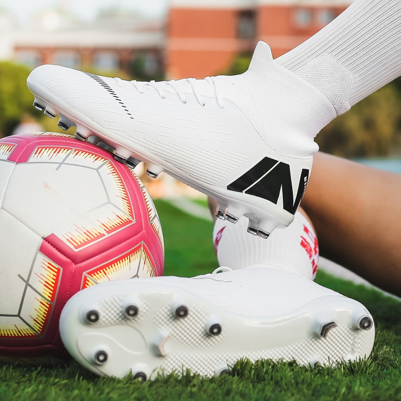 Hot Sale Mens Soccer Cleats High Ankle Football Shoes Long Spikes Outdoor Soccer Traing Boots For Men Women Soccer Shoes