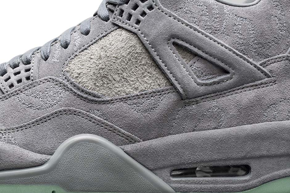 KAWS x Air Jordan 4 Cool Grey 930155-003