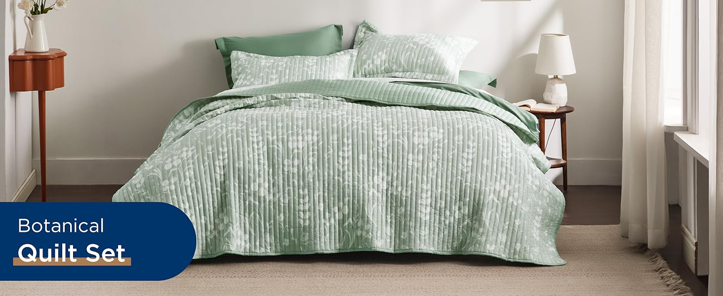 Sage Green Botanical Quilt Set