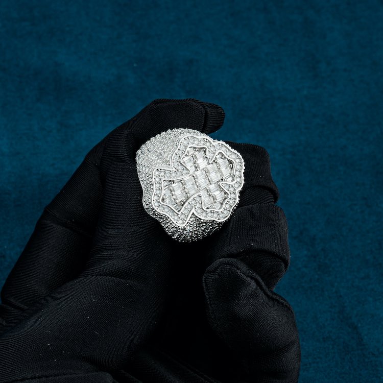 Iced out watch-Yika Jewelry