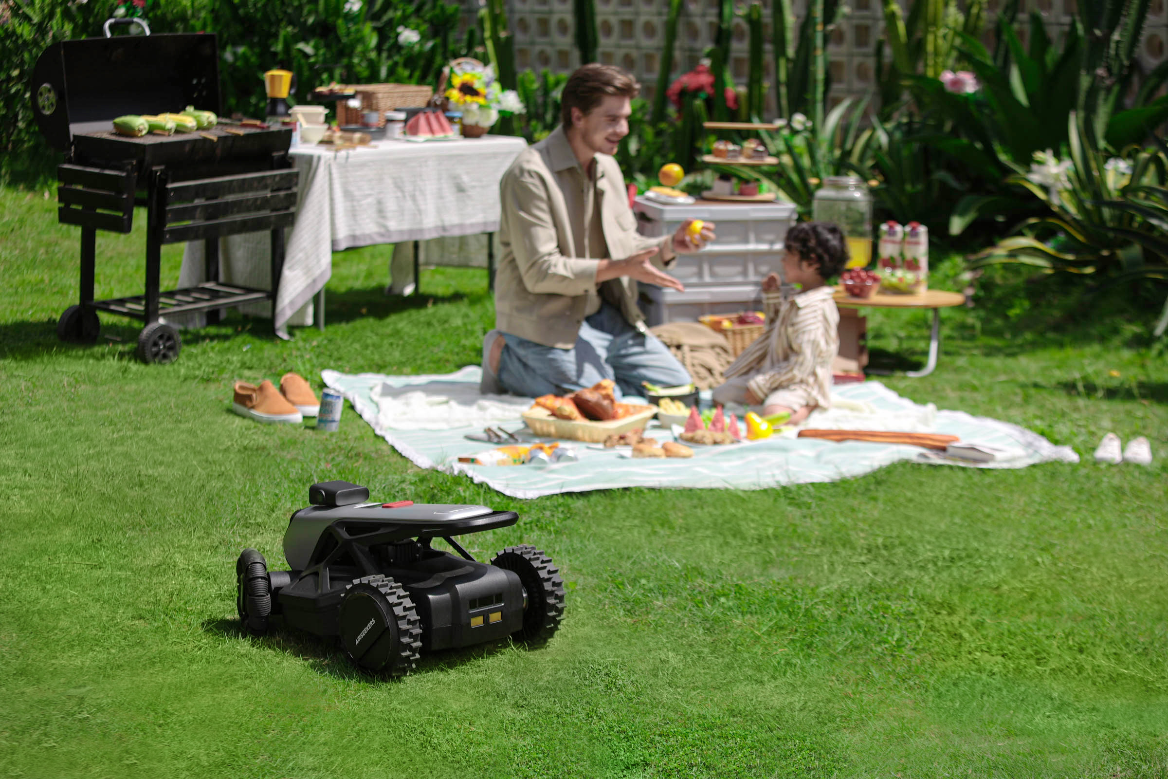 AIRSEEKERS TRON ONE- vision AI robotic lawn mower