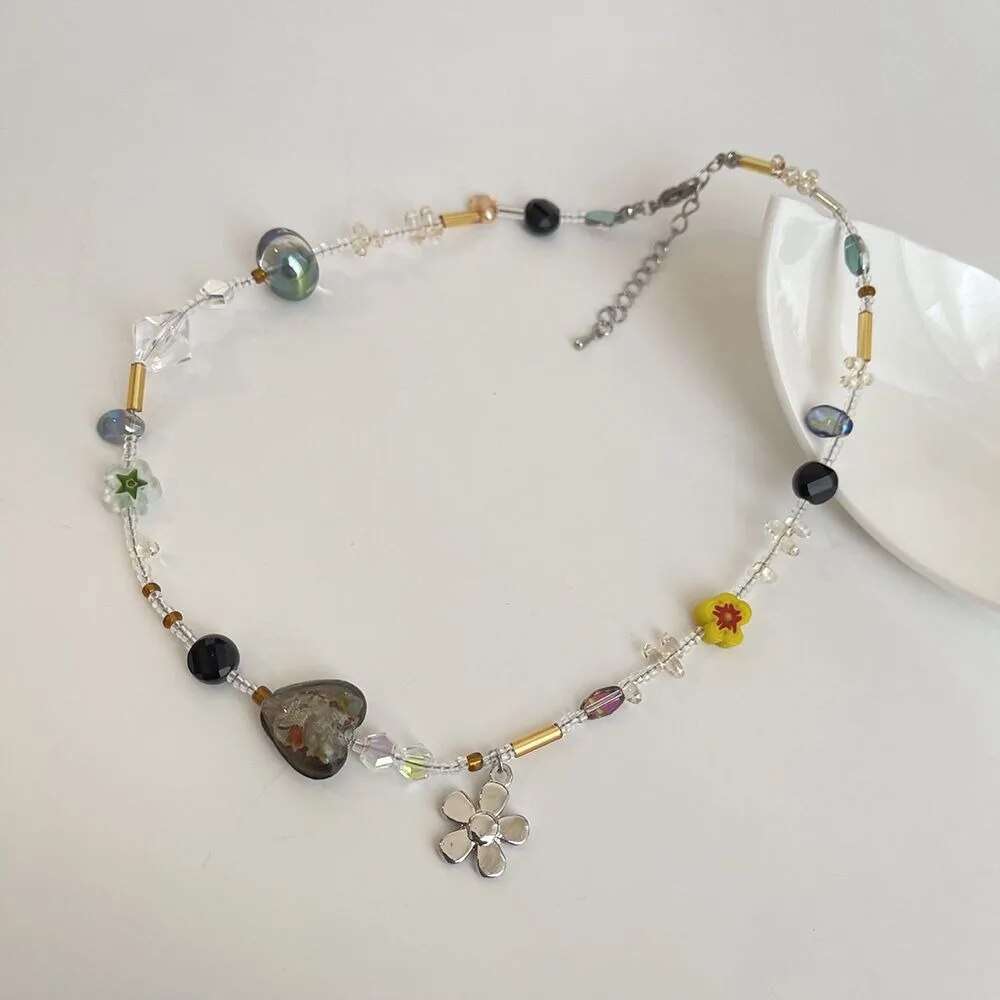 New Korean Flower Heart Beaded Necklace For Women Crystal Class Gravel Clavicle Chain Cool Y2K Choker Exquisite Fashion Jewelry