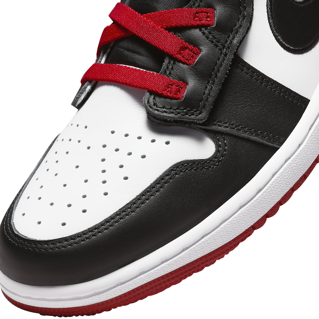 Air Jordan 1 High FlyEase Black Toe CQ3835-106