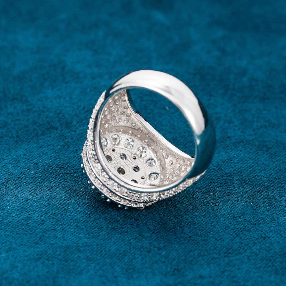 Iced out watch-Yika Jewelry