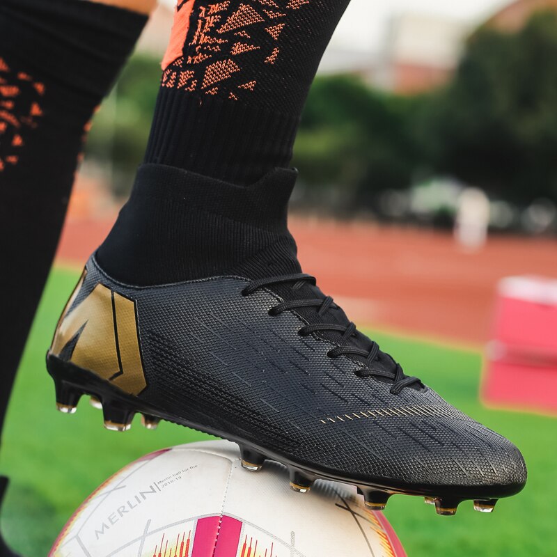 Hot Sale Mens Soccer Cleats High Ankle Football Shoes Long Spikes Outdoor Soccer Traing Boots For Men Women Soccer Shoes