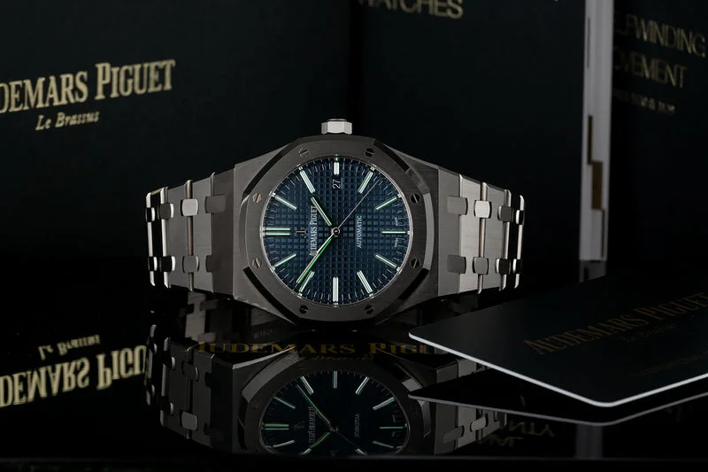 Pre-owned] Audemars Piguet Royal Oak 15400ST.OO.1220ST.03 41mm – Auction2u  Malaysia