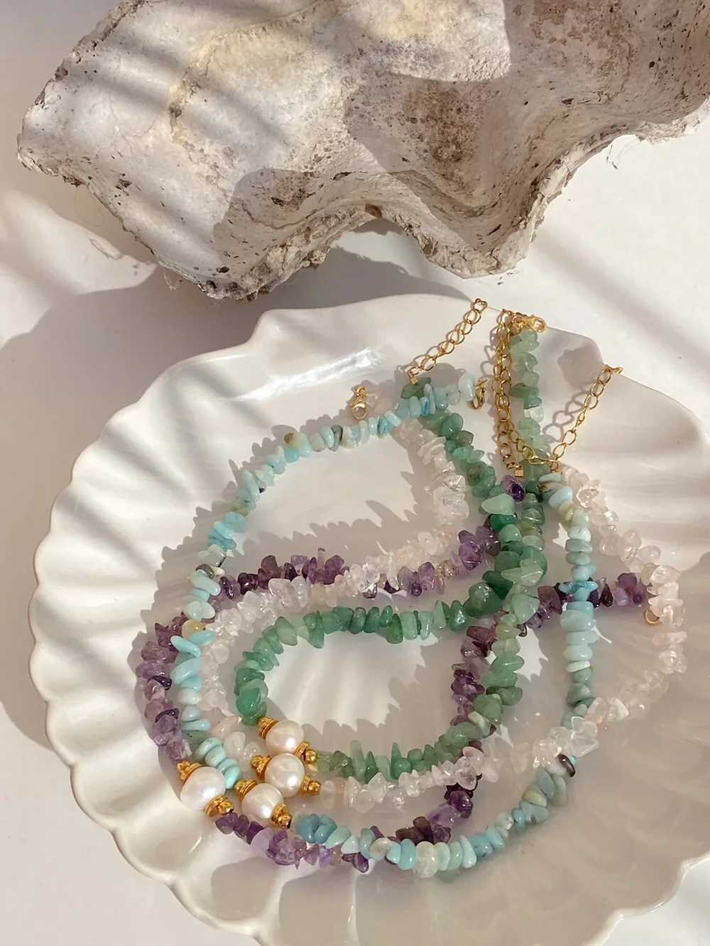 Women's handmade pink colorful irregular gravel face necklace fashion style round stone jewelry banquet party trendy charm