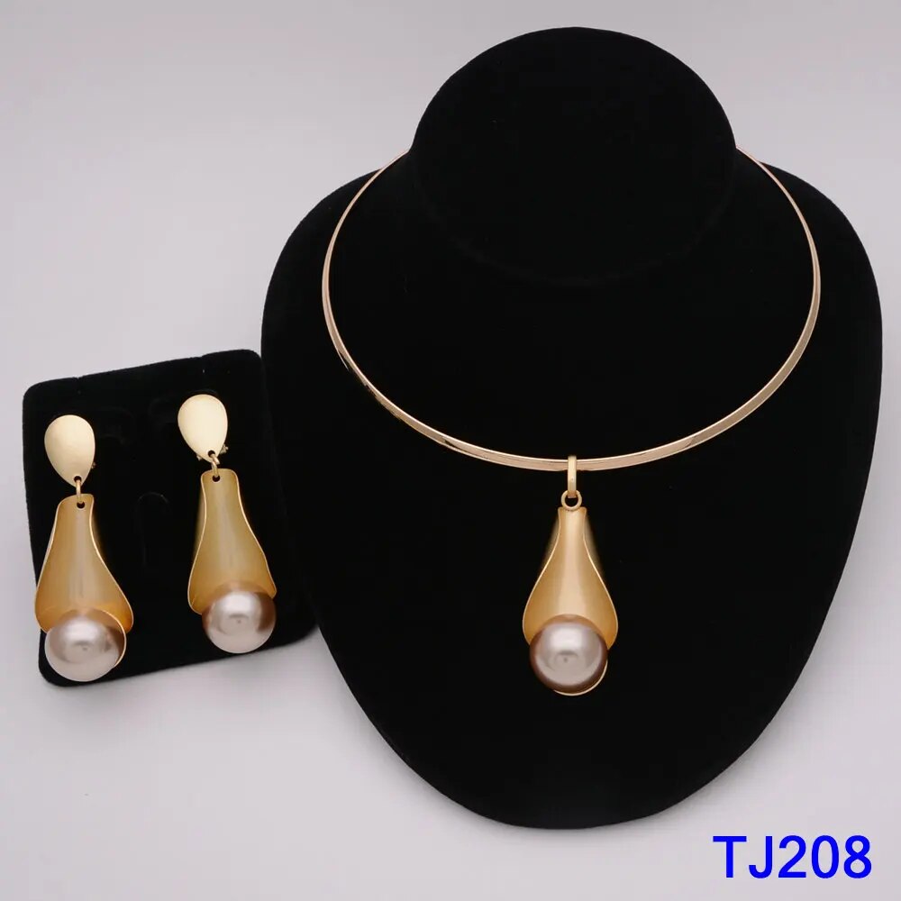Fashion Nigerian Woman Wedding African Beads Jewelry Set Gold Color Fashion Dubai Gold Color Bridal Gift