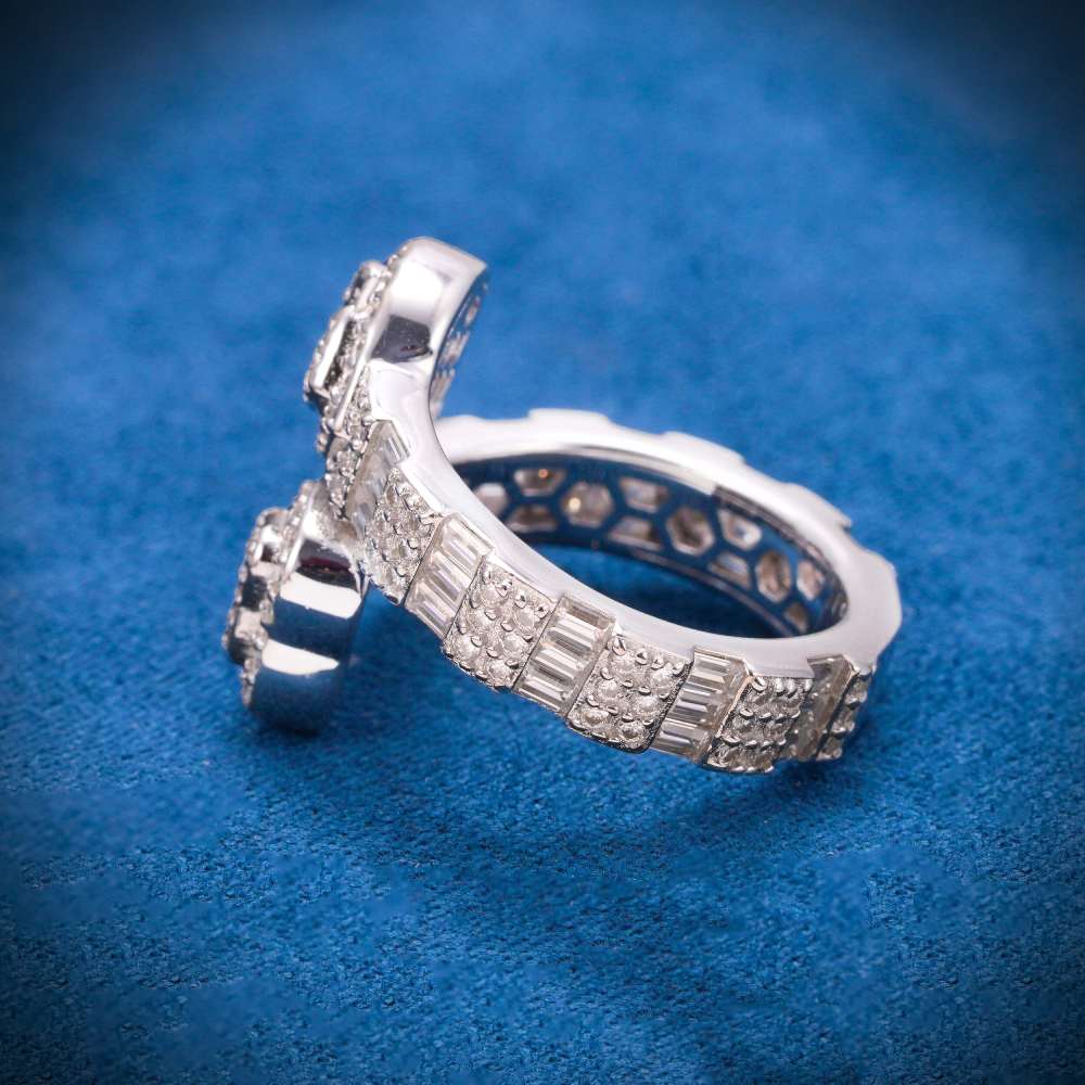 Iced out watch-Yika Jewelry