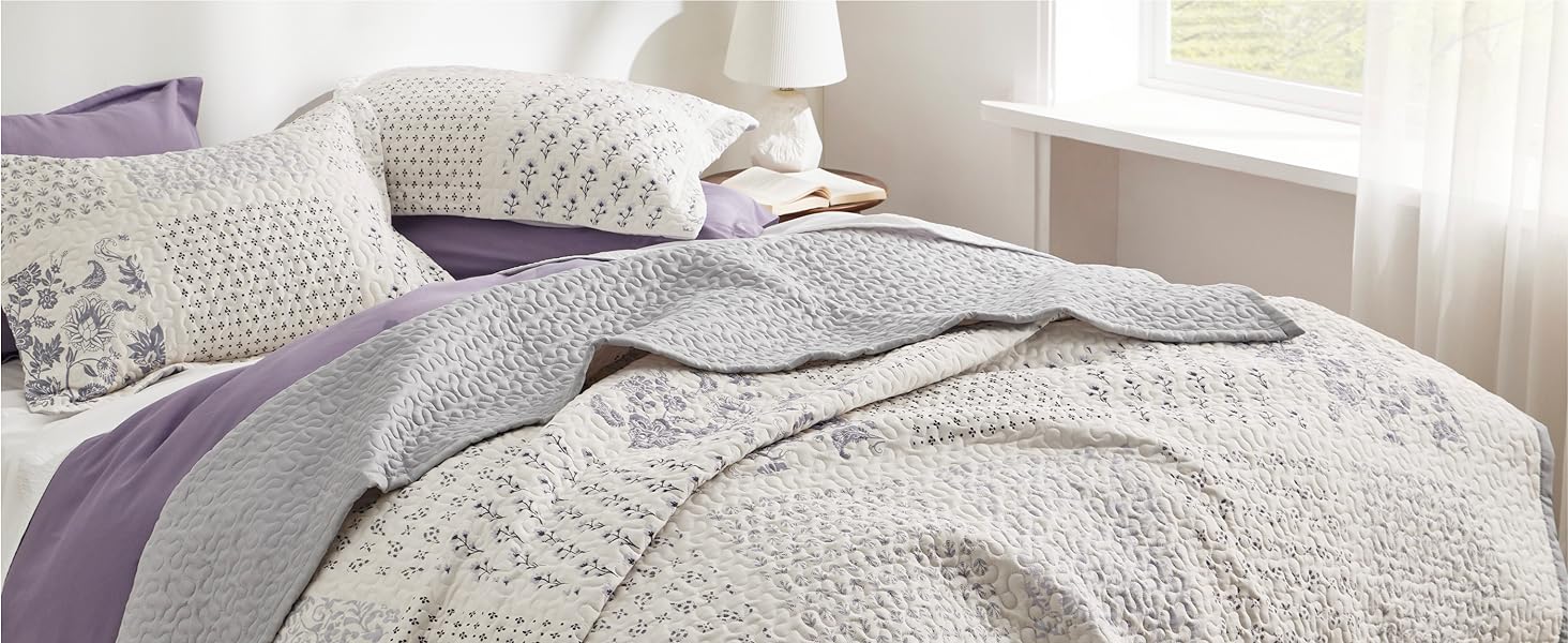 Vintage Patchwork Print Quilt