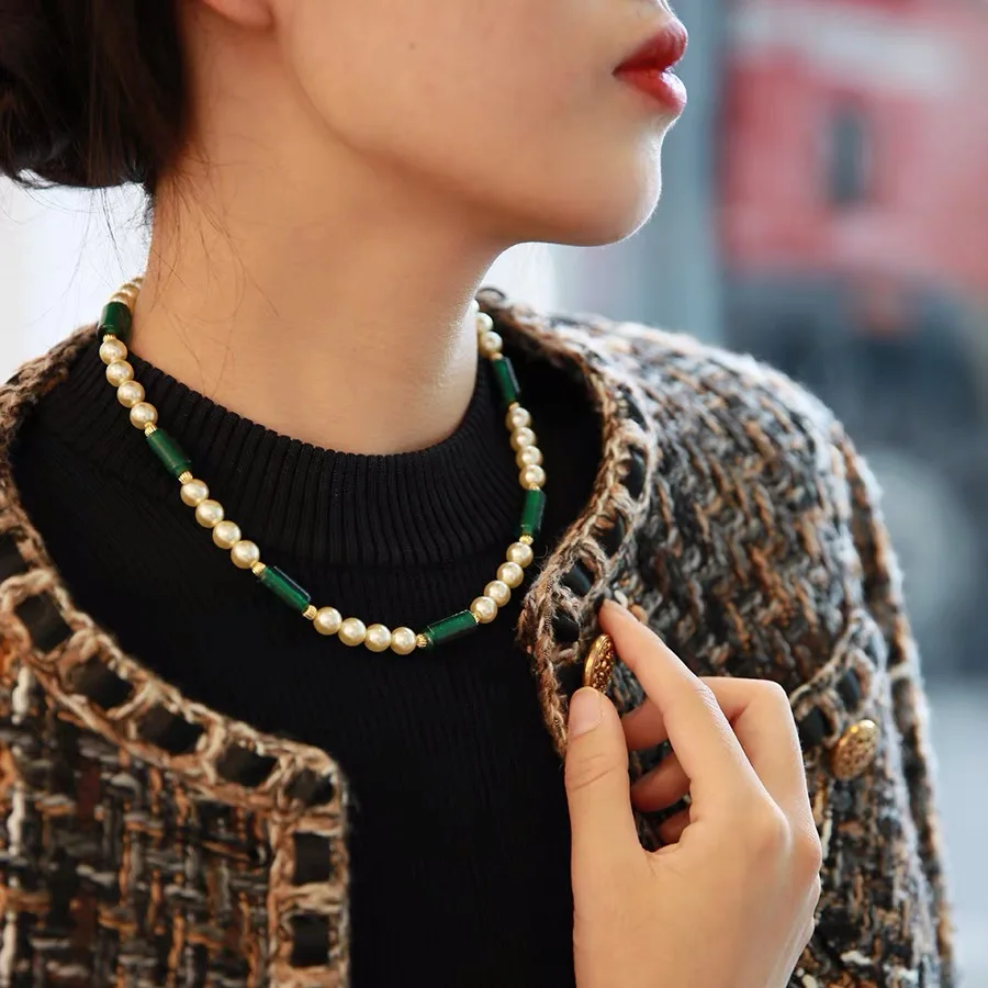 Women's handmade pink colorful irregular gravel face necklace fashion style round stone jewelry banquet party trendy charm