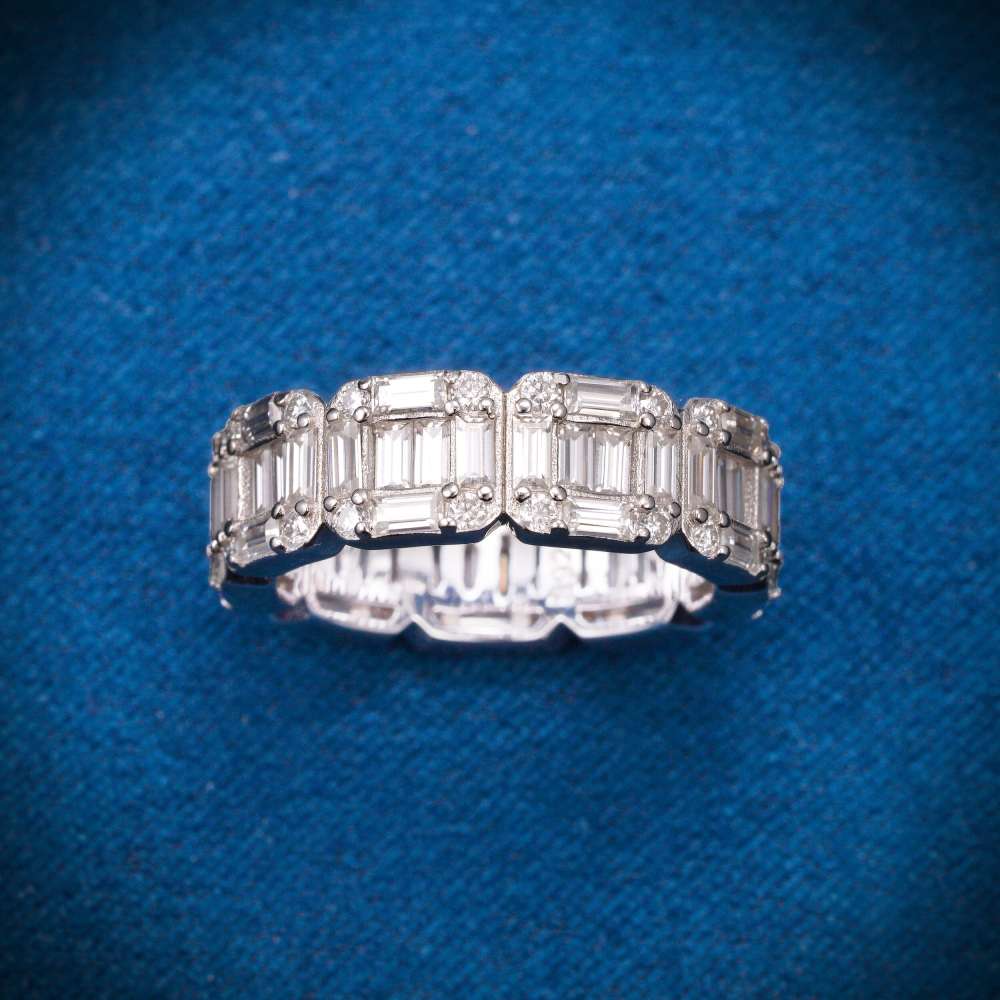 Iced out watch-Yika Jewelry