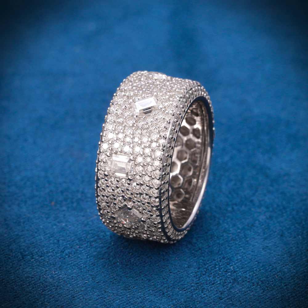 Iced out watch-Yika Jewelry