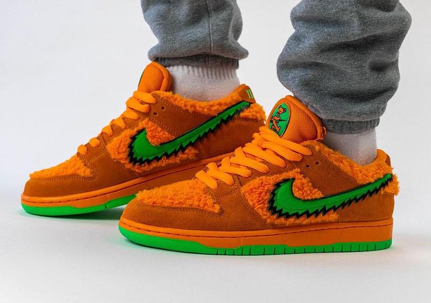 Nike SB Dunk Low Grateful Dead Orange Bear CJ5378-800 Release Date On-Feet