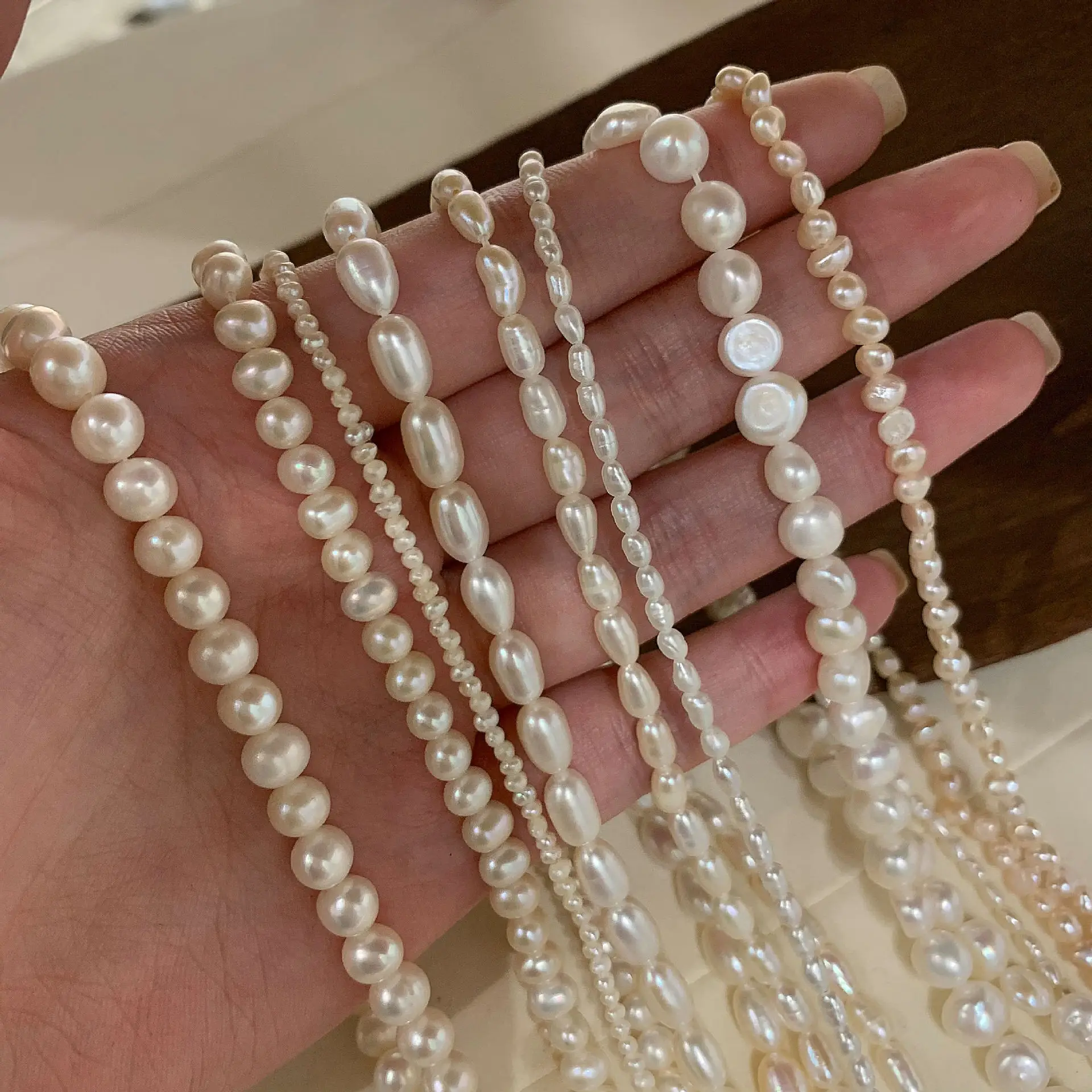 High Quality Natural Freshwater Pearl Necklace for Women Elegant Irregular Pearls Chokers Necklaces a Beautiful Shine Jewelry