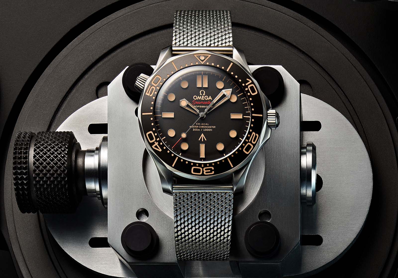 Omega Introduces the Seamaster Diver 300M 007 Edition | SJX Watches