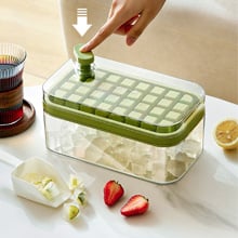 ice cube tray with lid