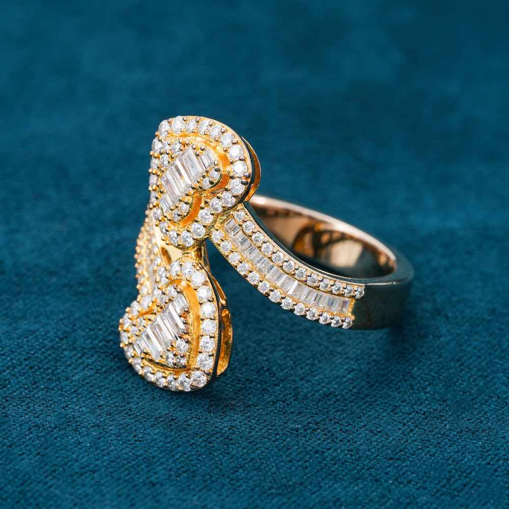 Iced out watch-Yika Jewelry