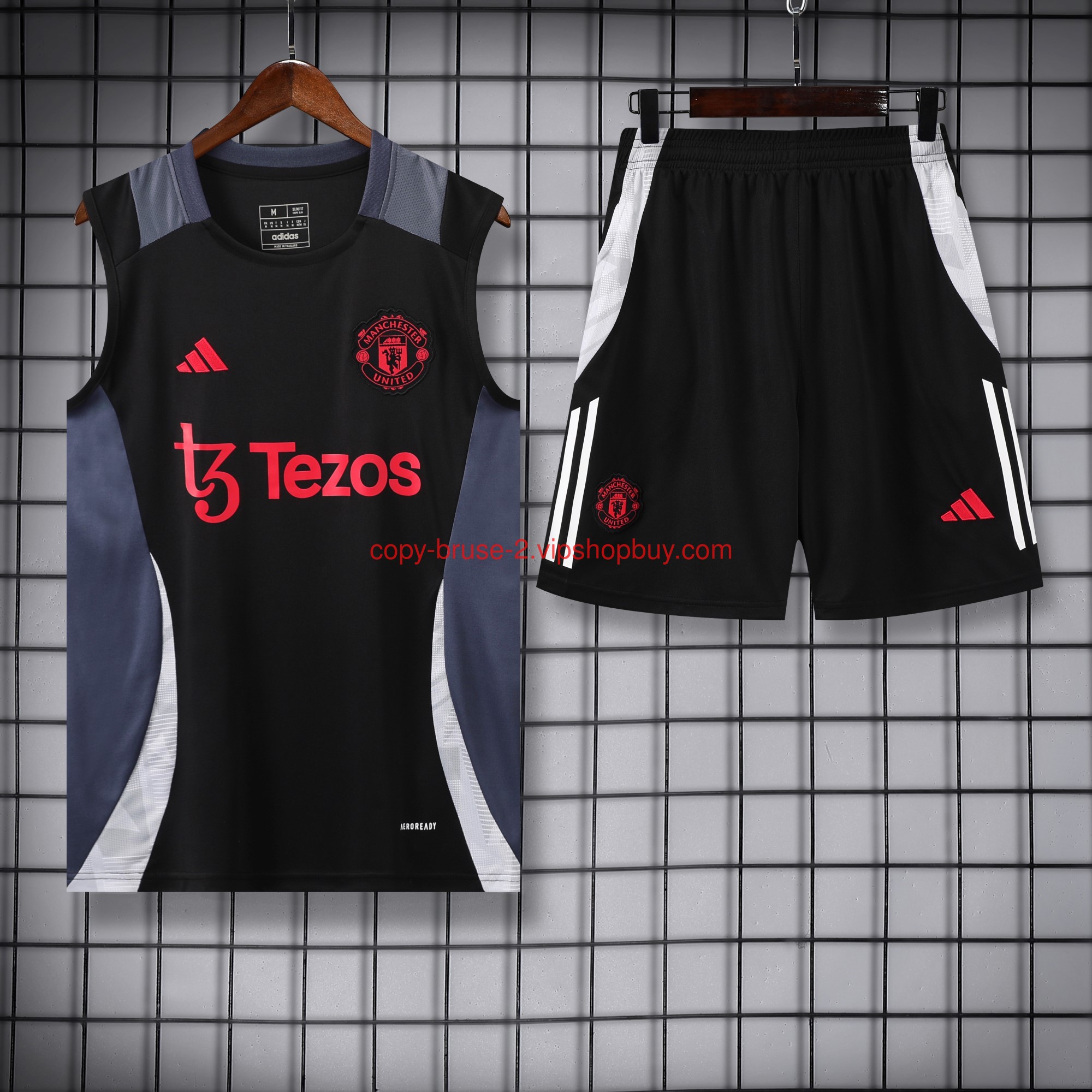 Manchester United 24-25 Vest Training Set - Black111