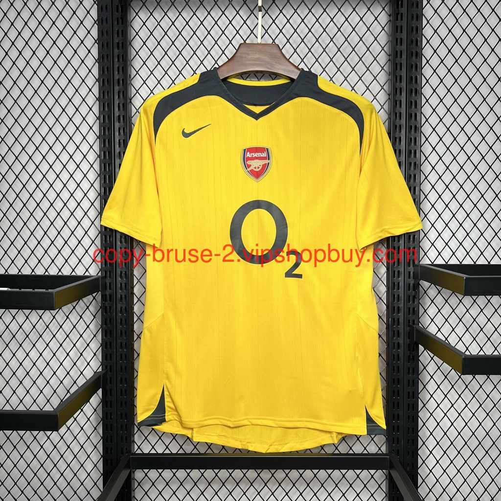 Arsenal Retro 2005-06 Away Stadium Jersey111