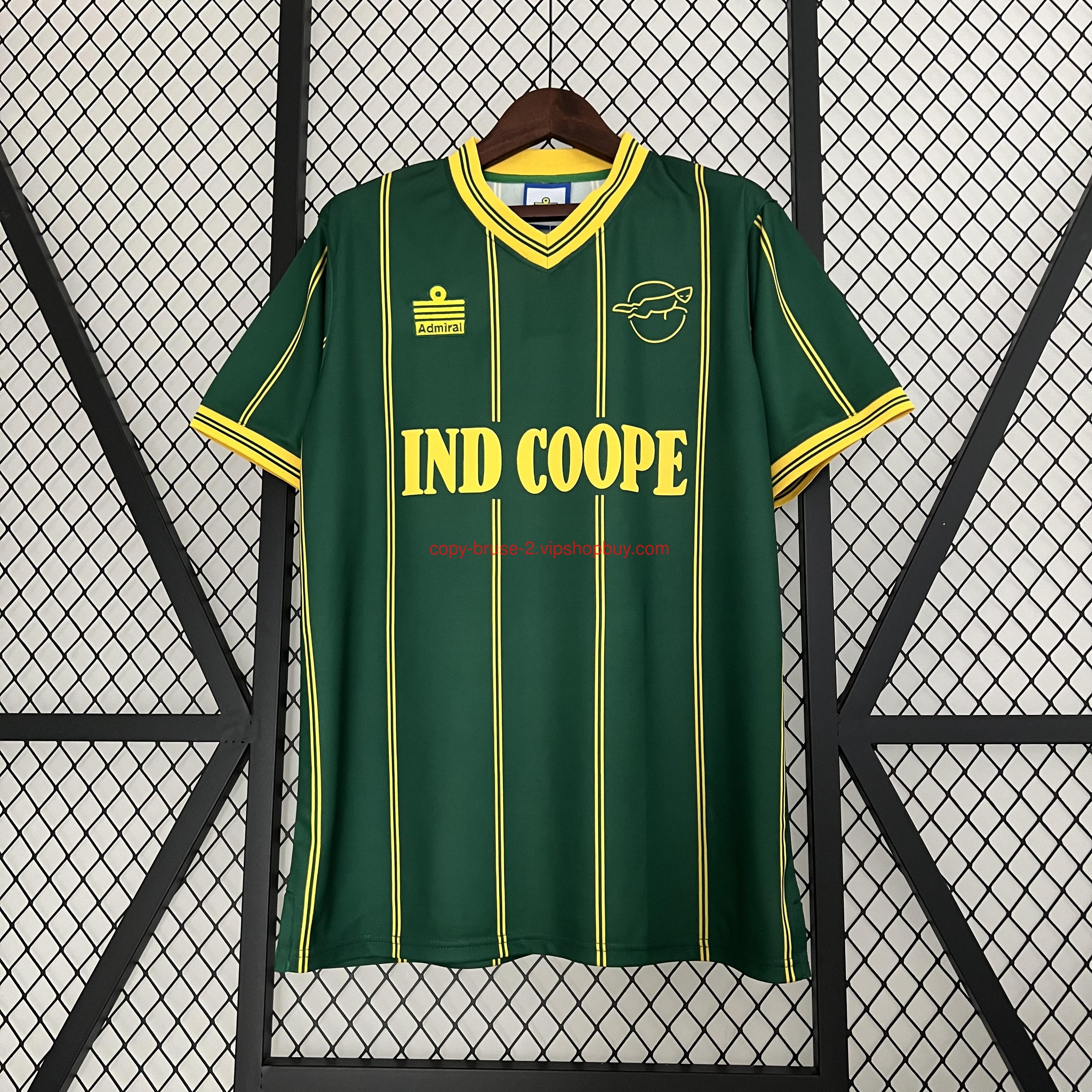 Retro Leicester City 1984 Away Jersey111